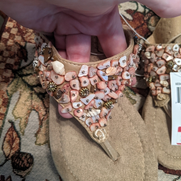 Sandals with stone embellishments - Picture 4 of 7